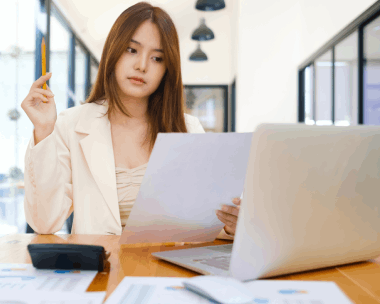 Professional translator delivering Certified translation services for contracts, transcripts and corporate records.